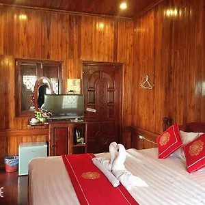 https://soutikone-place-house-2-visounnarath-road-visoun.hotelsluangprabang.com
