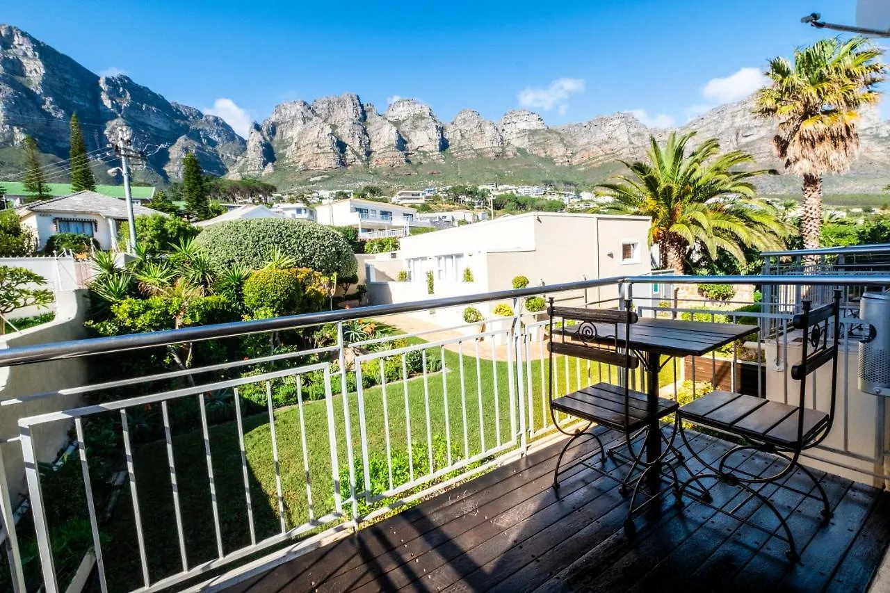 **** Affittacamere Hotel 3 On Camps Bay Città del Capo Sudafrica